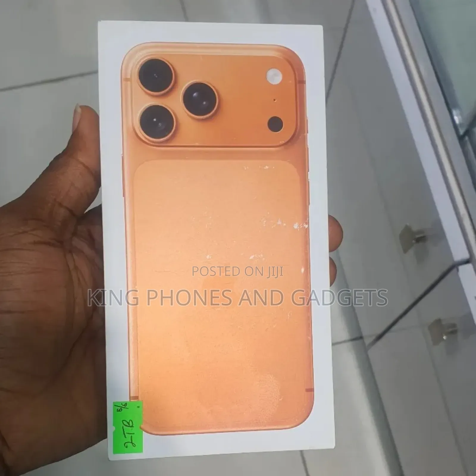 New Apple iPhone 17 Pro Max 2 TB Orange