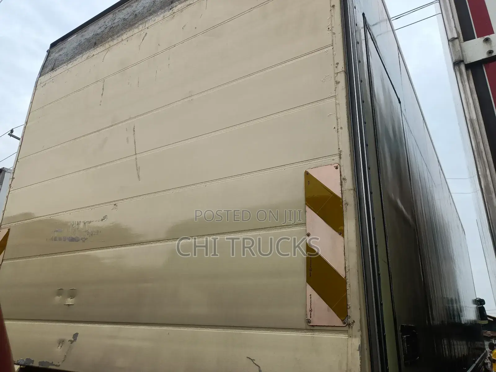 Scania Cargo Truck (Yellow)