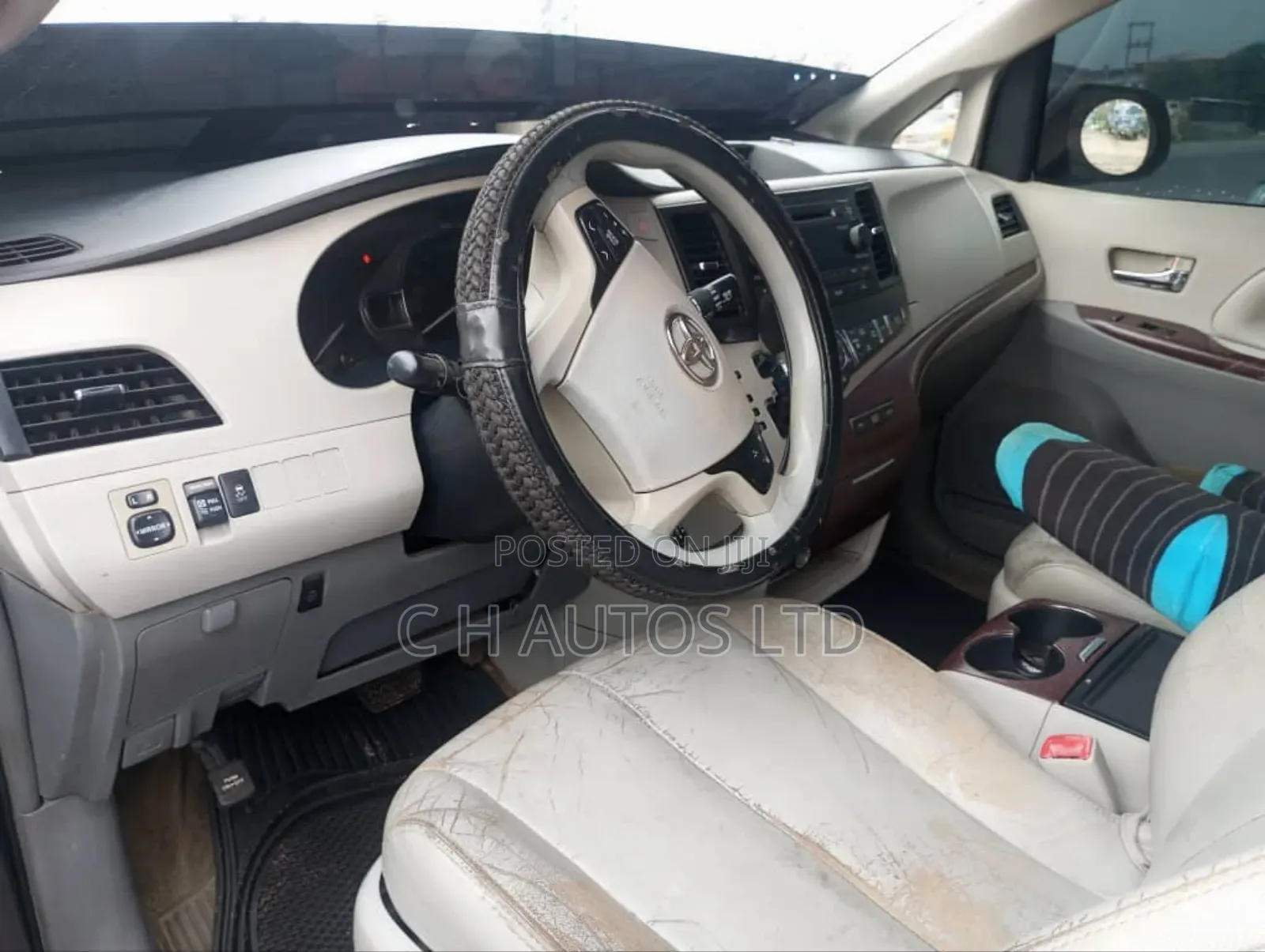 Toyota RAV4 2011 Black