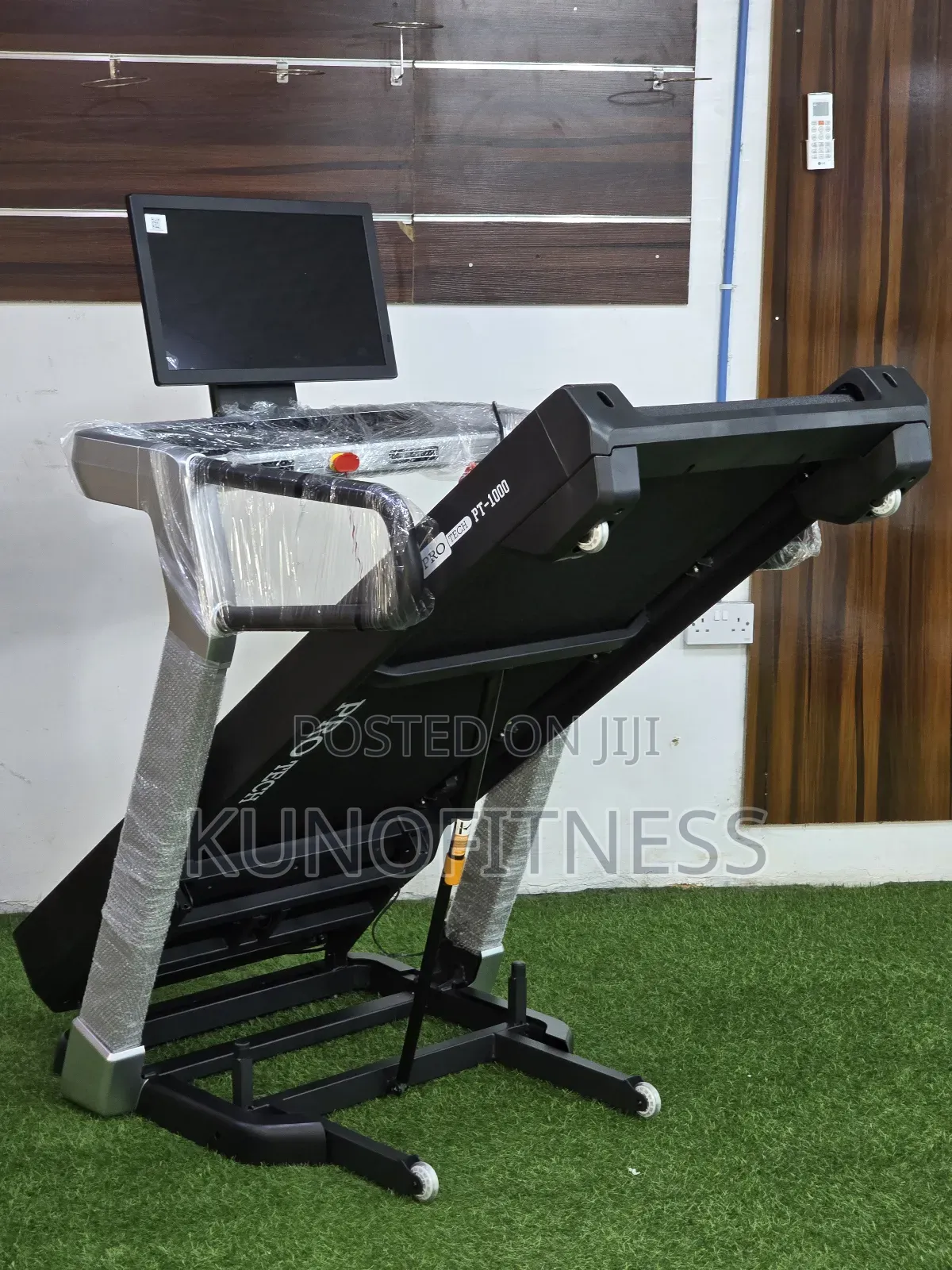 Large Running Area Treadmill (1400mm) - Folding Design - Home Gym
