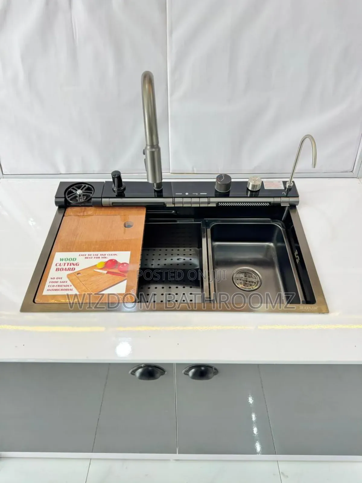 Executive Kitchen Sink With Led Lights