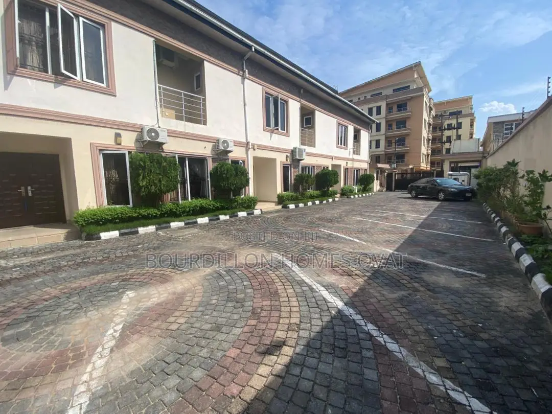 Furnished 5bdrm Duplex in Victoria Island for rent
