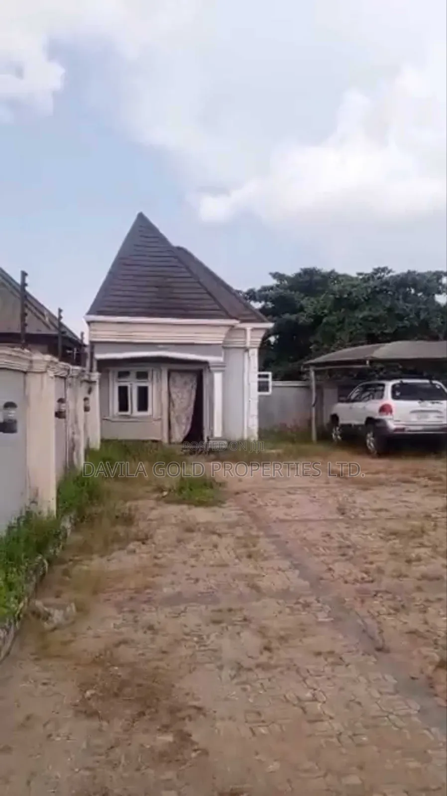 7bdrm Block of Flats in Benin City for sale