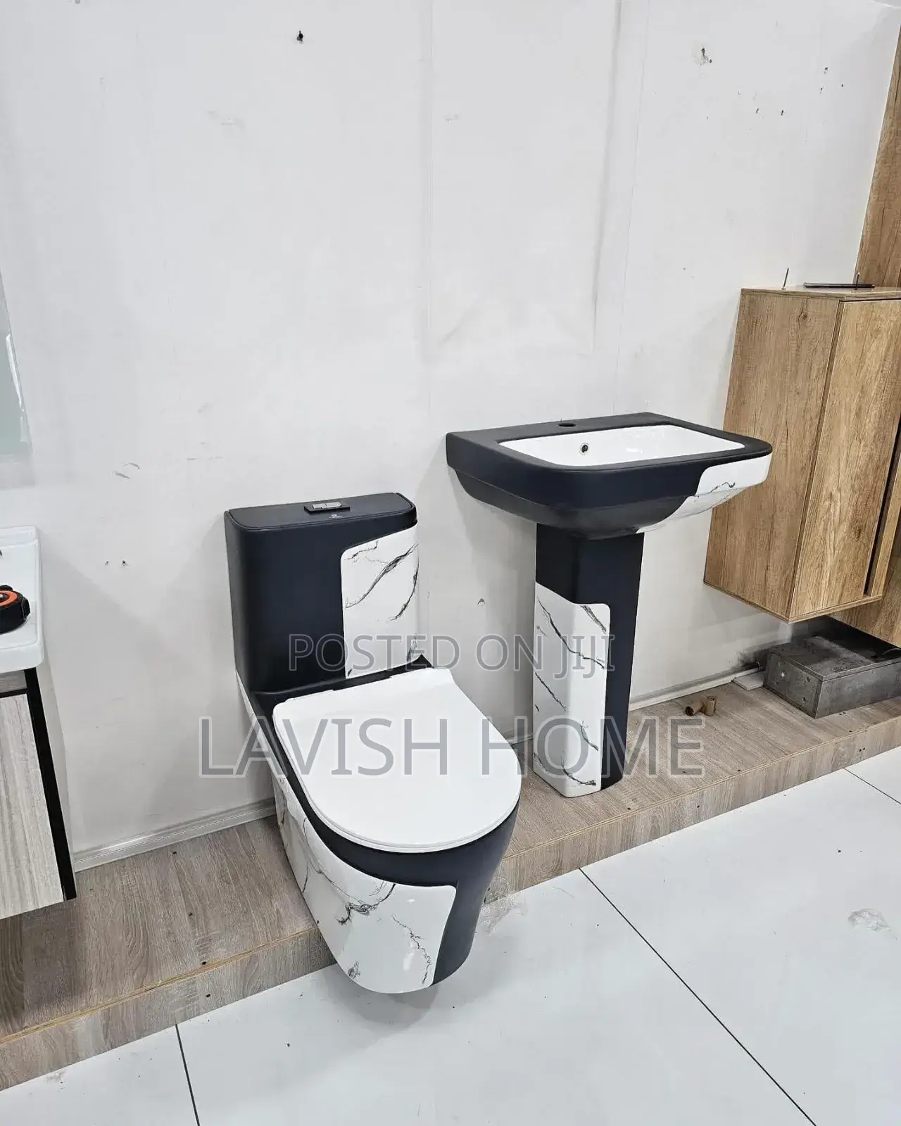 Marble White and Black Toilet Seat Wc With Hanging Standing Basin