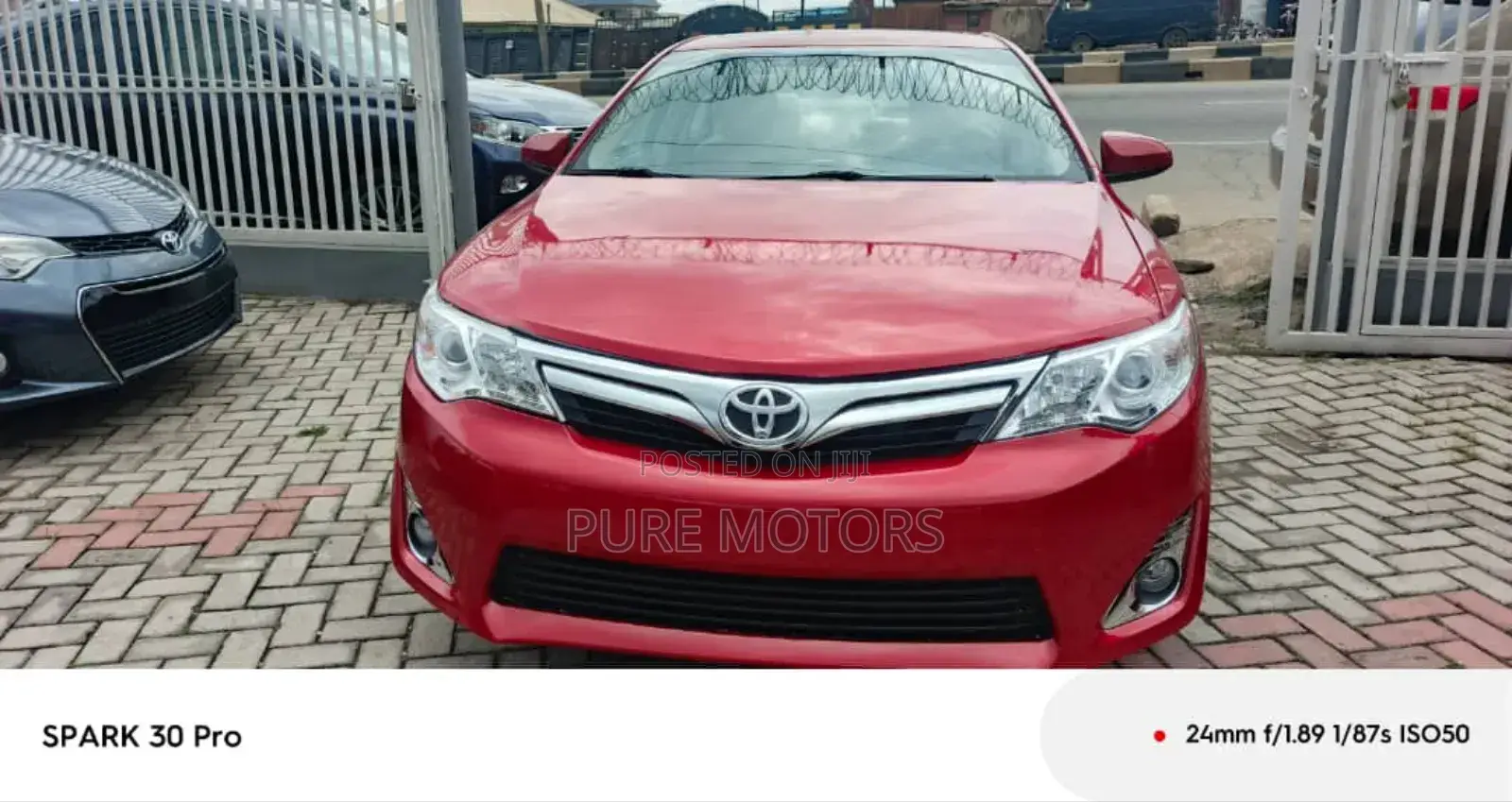 Toyota Camry XLE 4dr Sedan (2.5L 4cyl 6A) 2014 Red