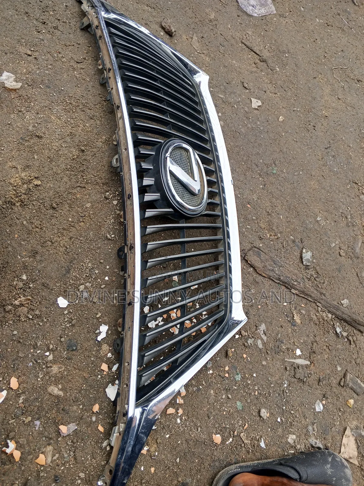 Front Grill Rx350 2010