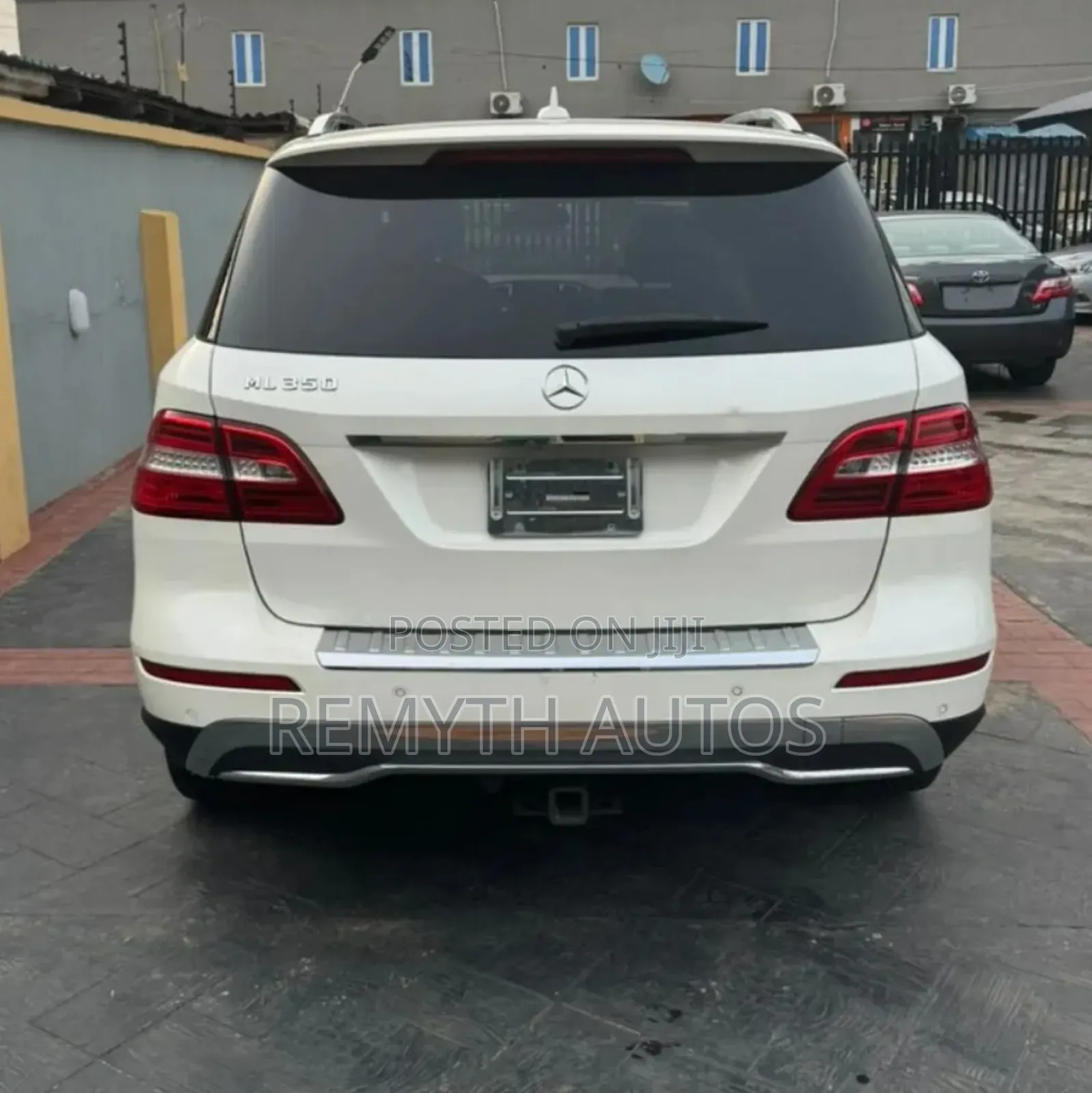 Mercedes-Benz M Class ML350 4MATIC 4dr SUV AWD (3.5L 6cyl 7A) 2015