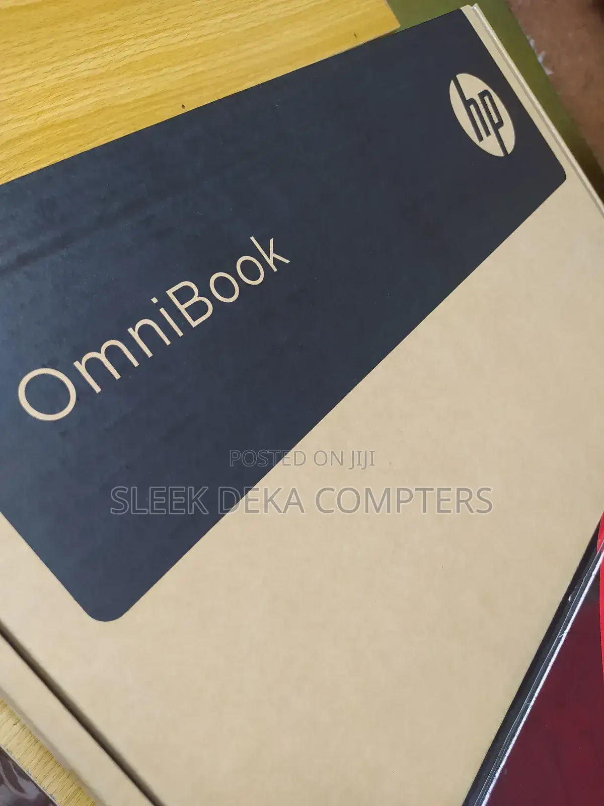 New Laptop HP OmniBook 5 Flip 8GB Intel Core 5 SSD 512GB