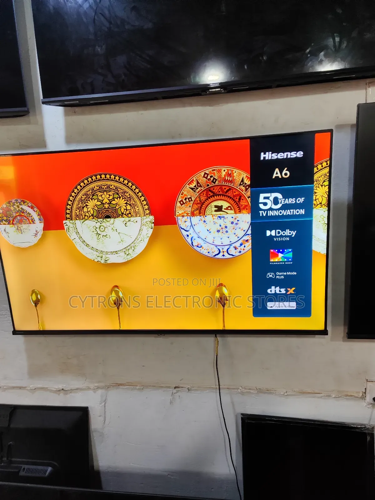 Hisense 50" Uhd Smart Tv With Display