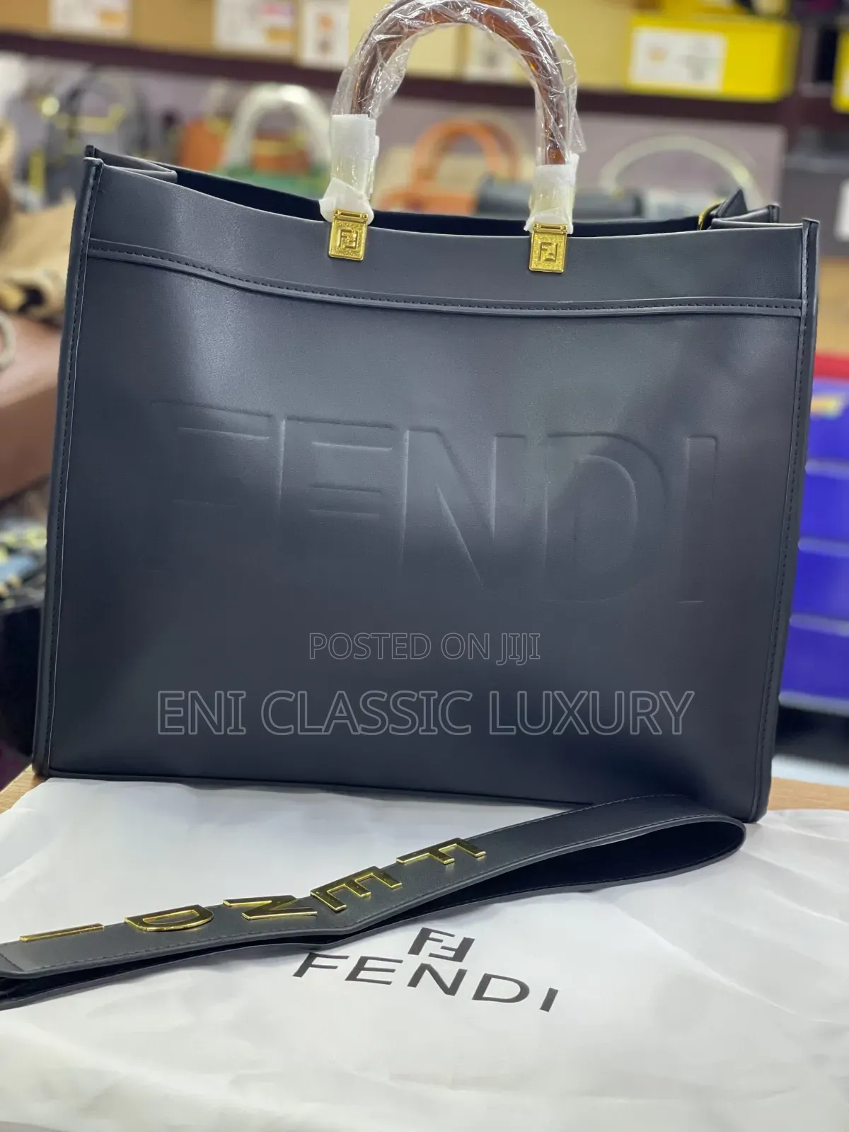 Very Good Quality Luxury Women's Handbags Fendi Well Banded Package