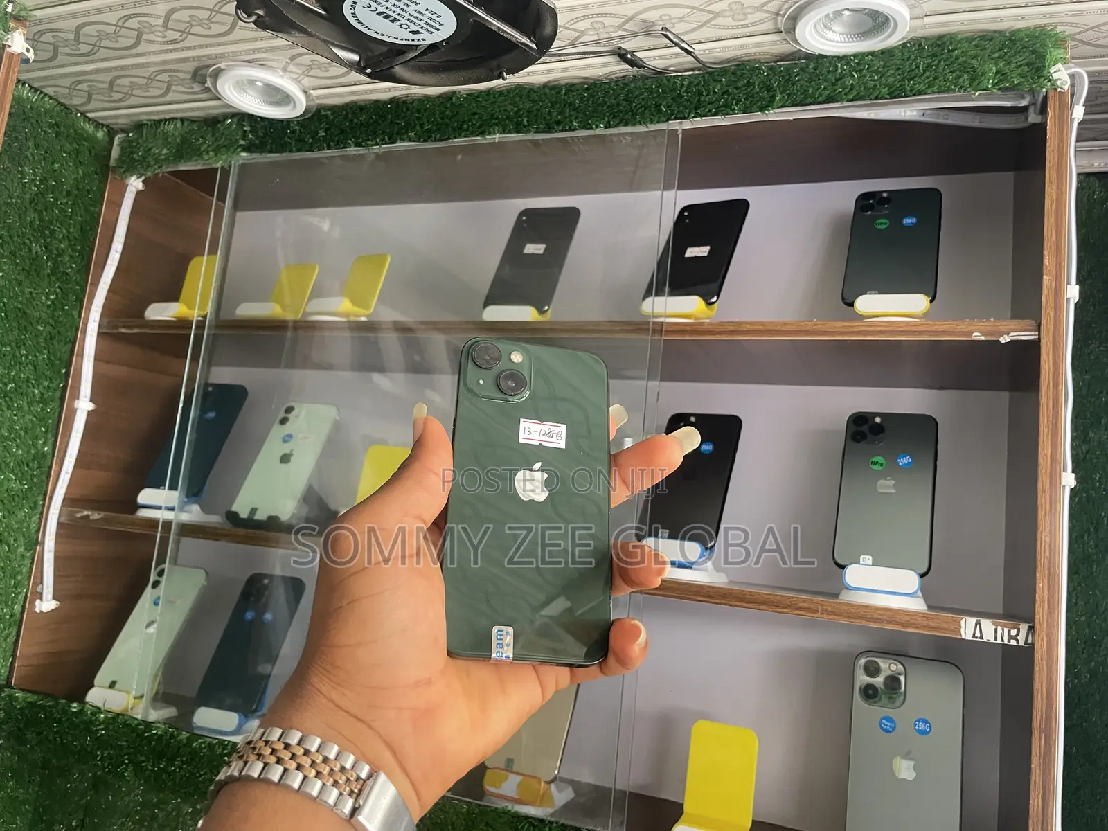 Apple iPhone 13 128 GB Green