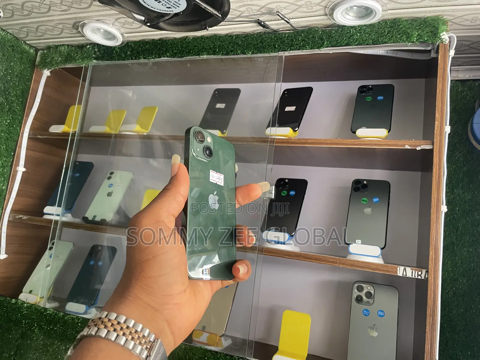 Apple iPhone 13 128 GB Green