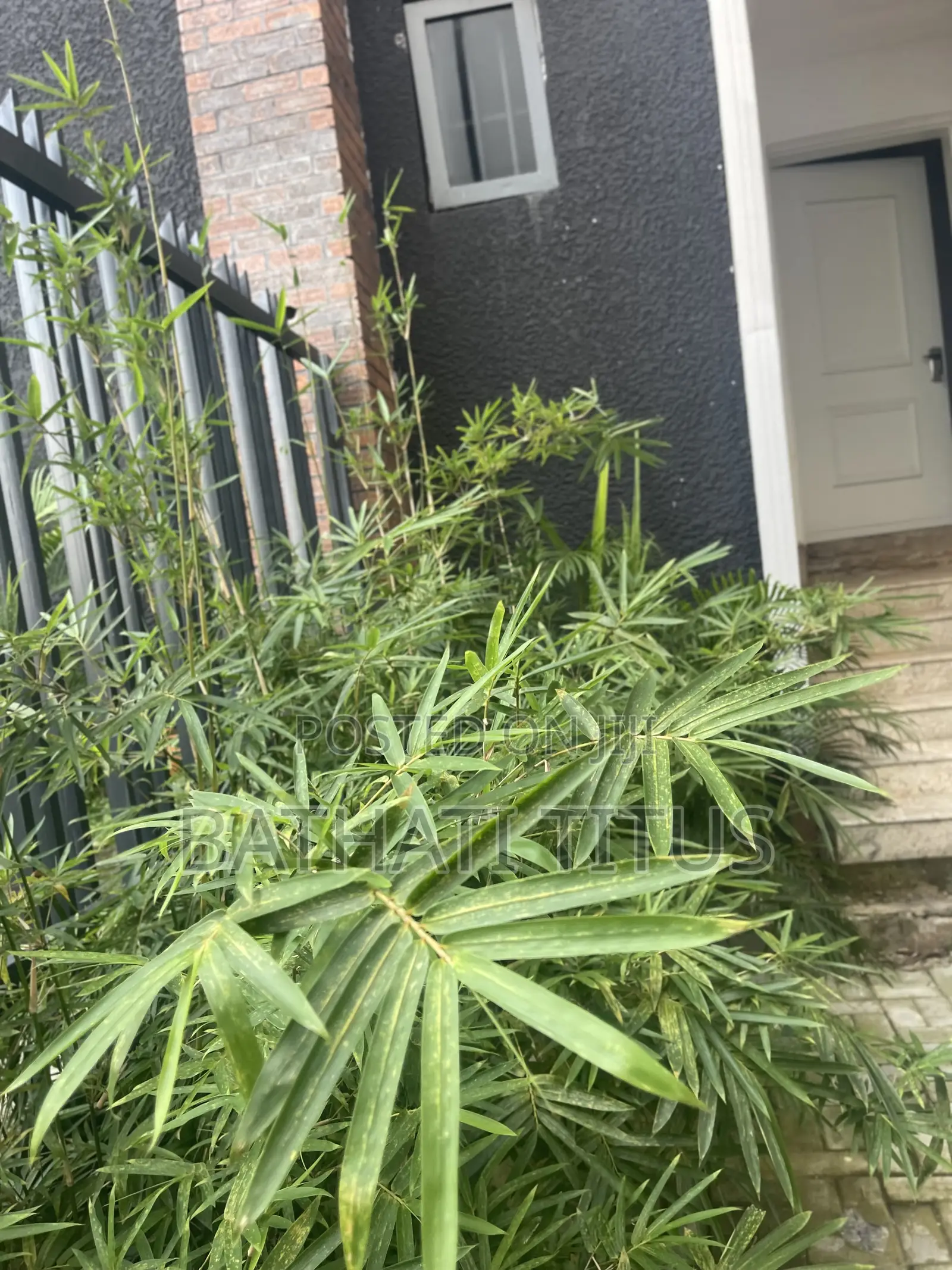 5bdrm Duplex in Life Camp for sale