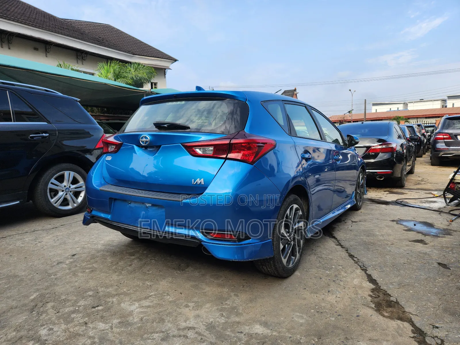 Scion iM Base 2016 Blue