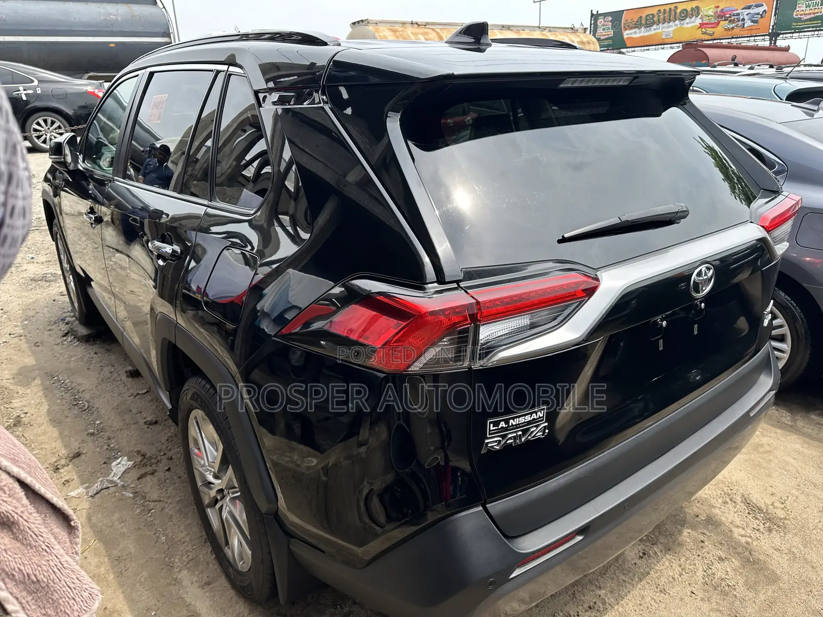 Toyota RAV4 Limited 2021 Black