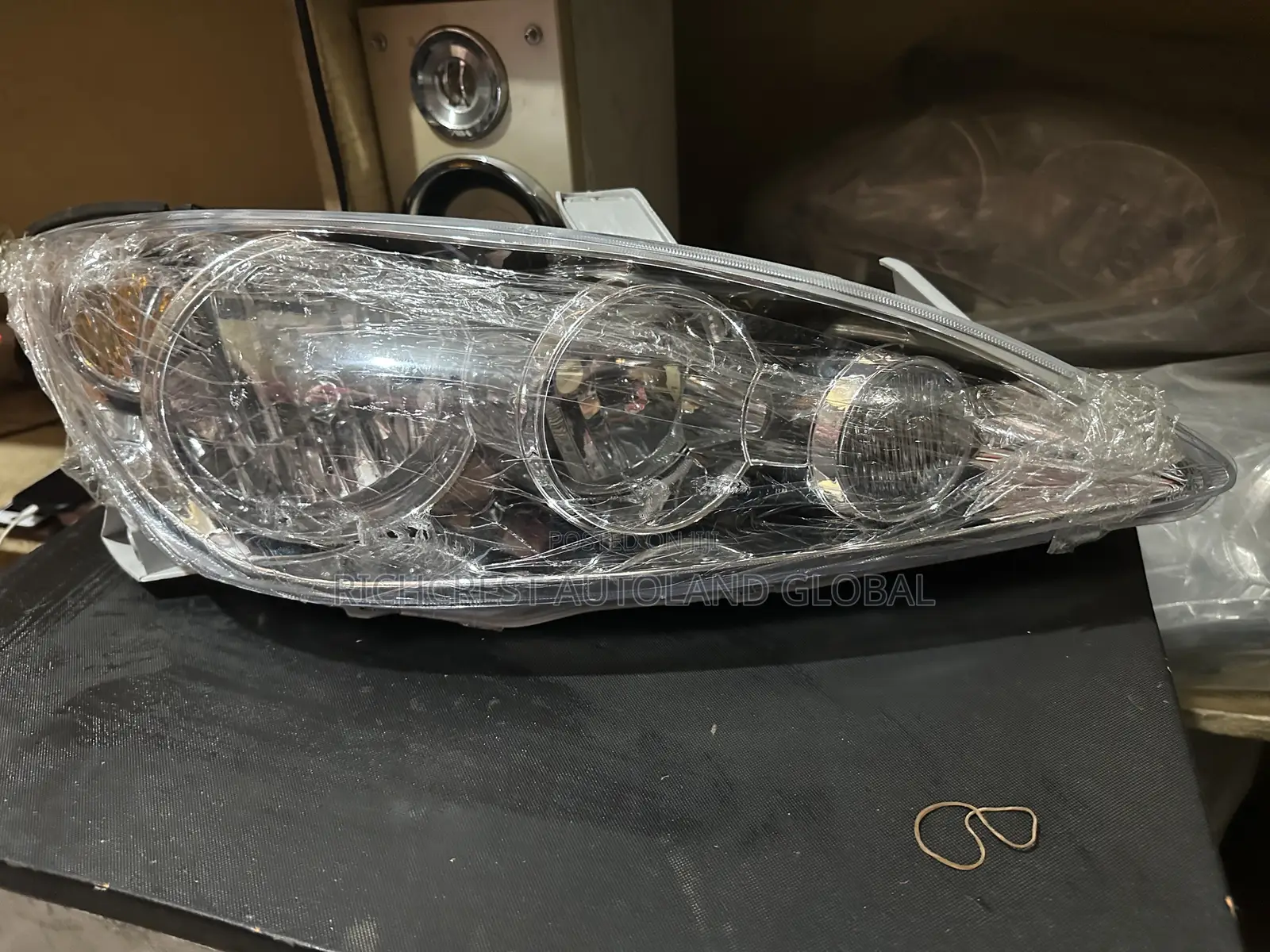 Toyota Camry 2006 / 2007 Headlamps/ Head Lights