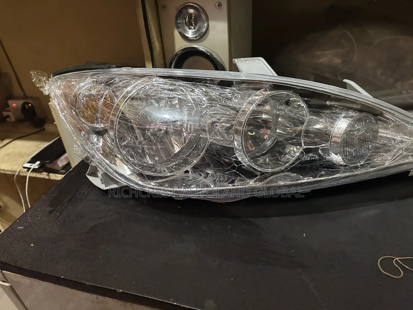 Toyota Camry 2006 / 2007 Headlamps/ Head Lights