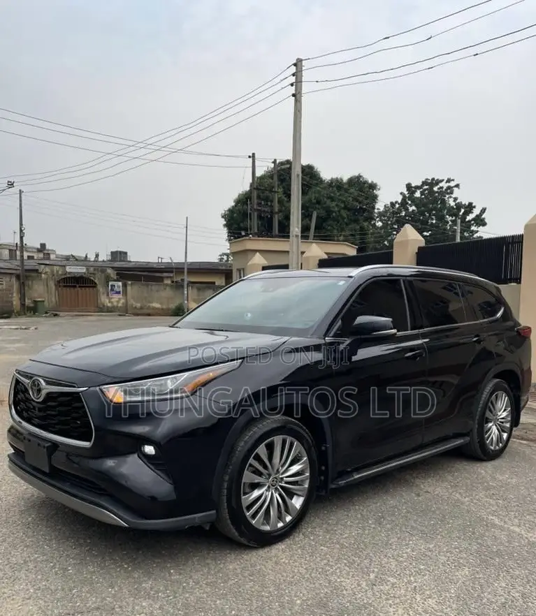 Toyota Highlander Platinum AWD 2023 Black