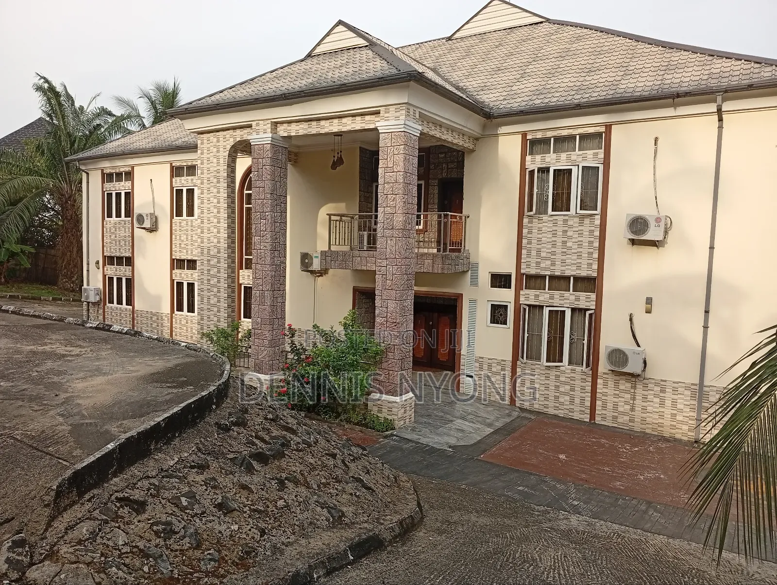 Furnished 5bdrm Duplex in Akai Efa By Dekk, Calabar for sale