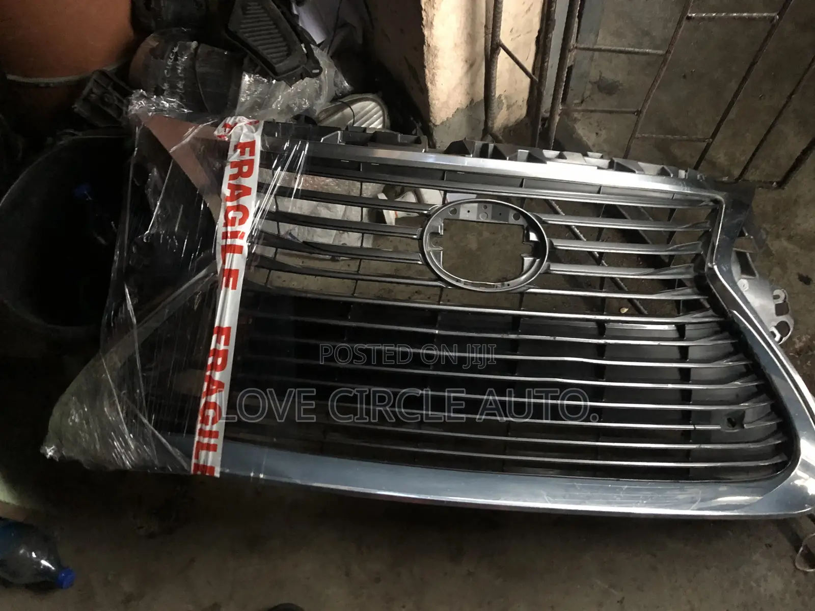Es 350 2018 Grill