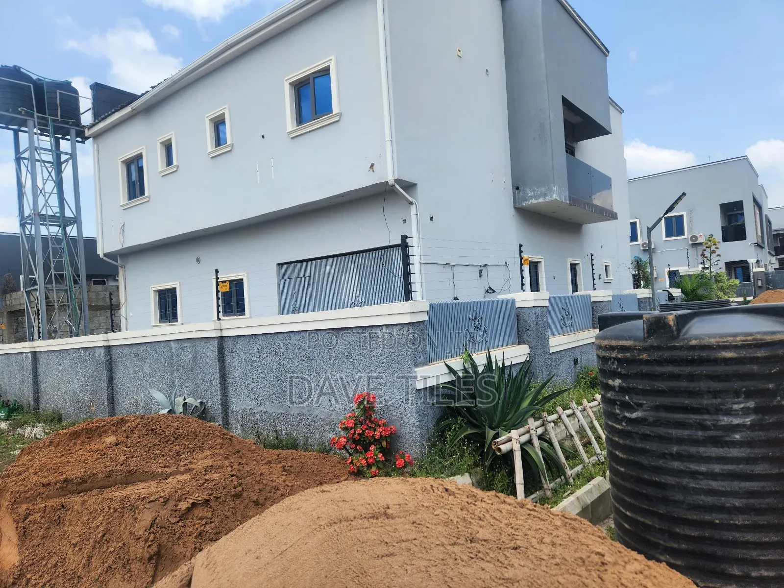 Hhouse Sale