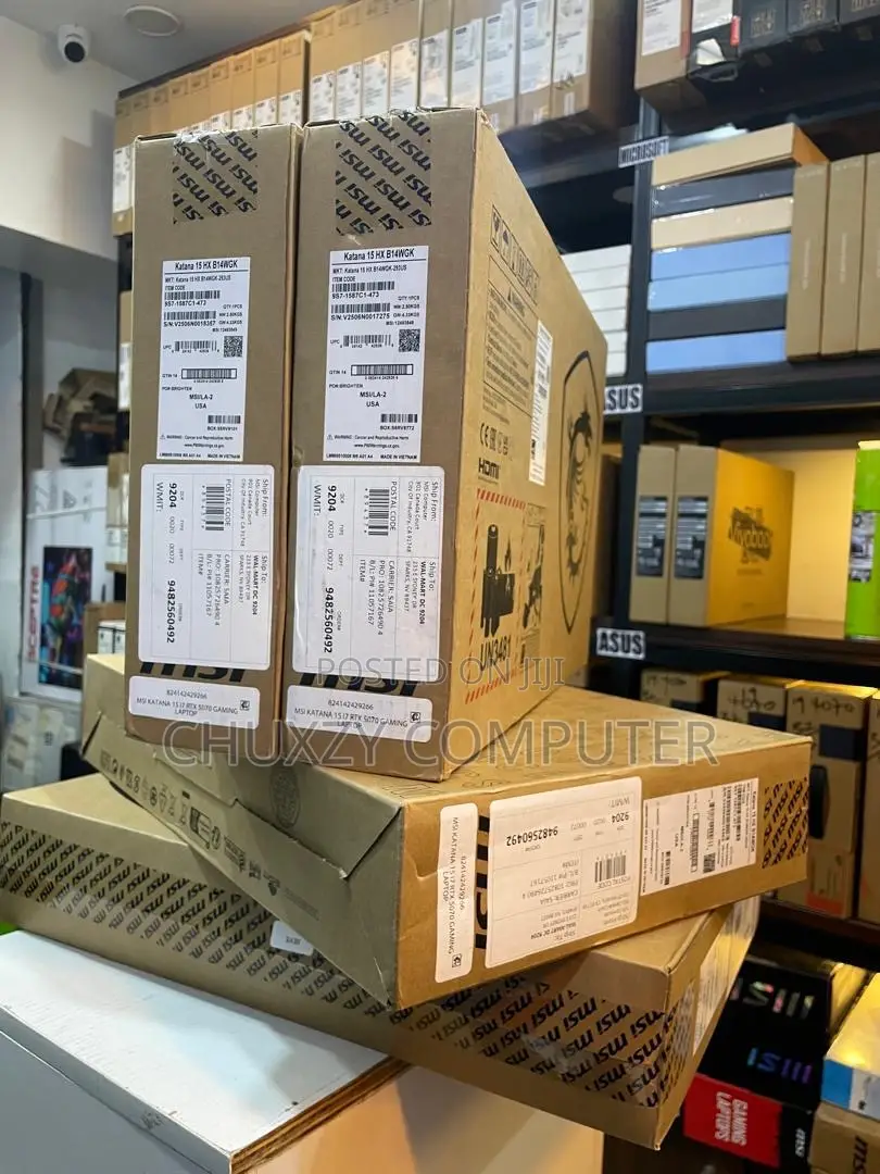New Laptop MSI Katana 15 16GB Intel Core i7 SSD 1T