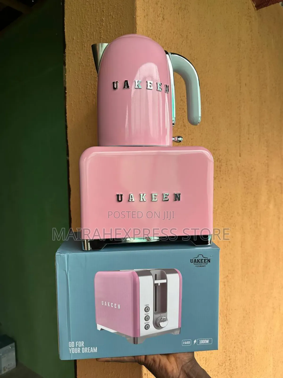 Electric Pop Up Toaster With Kettle