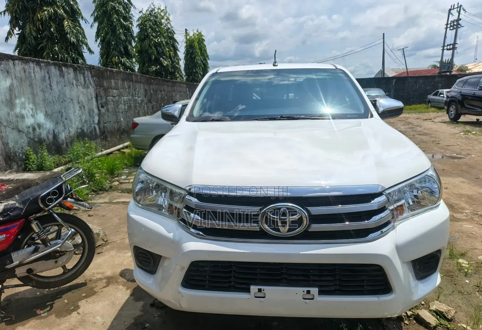 Toyota Hilux SR5 4x4 2017 White