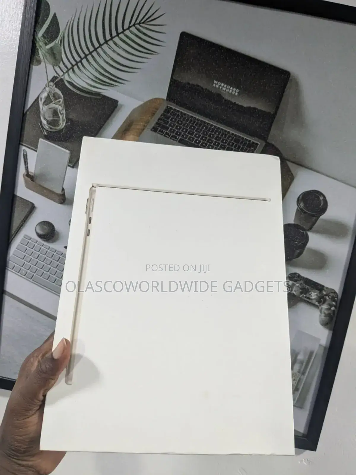 New Laptop Apple MacBook Air 2023 M2 16GB Apple M2 SSD 256GB