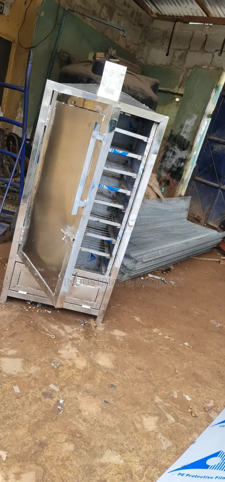 Fish Smoking Kiln / Drying Oven / 200pcs Capacity
