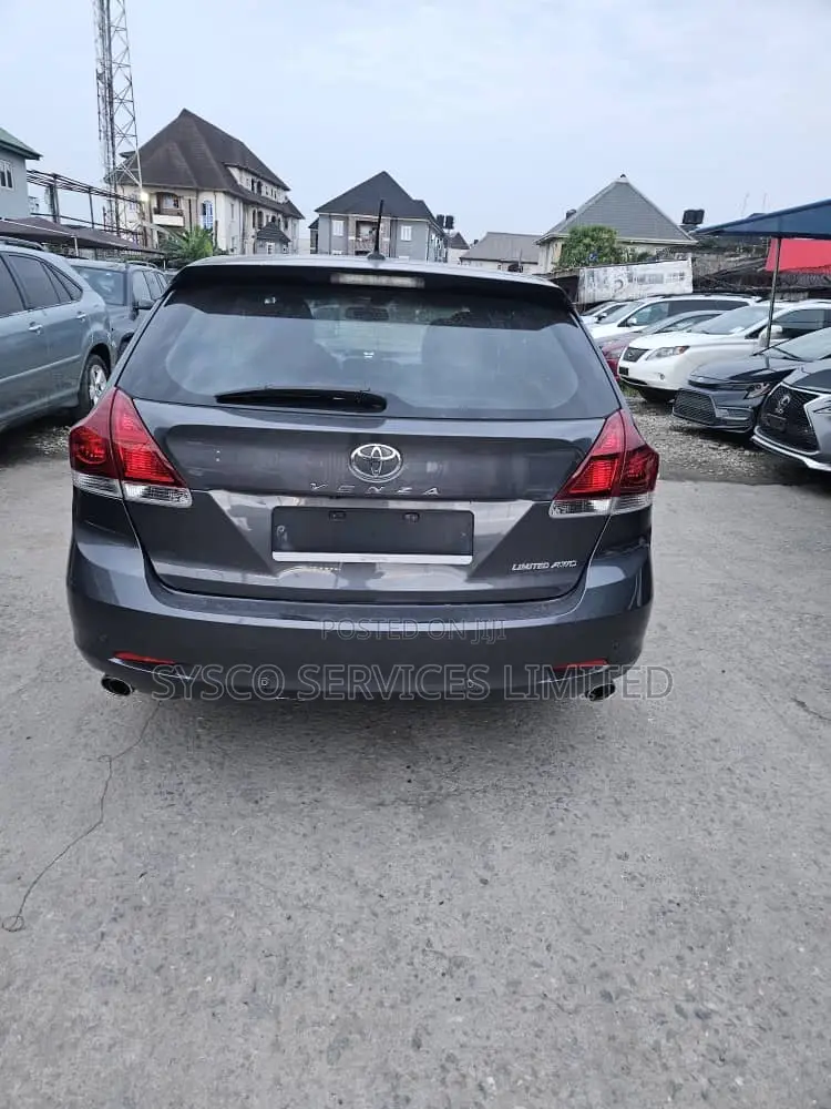 Toyota Venza Limited AWD V6 2013 Gray