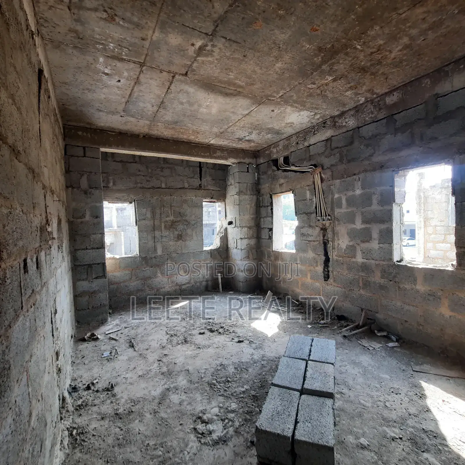 4bdrm Duplex in Mabushi for sale