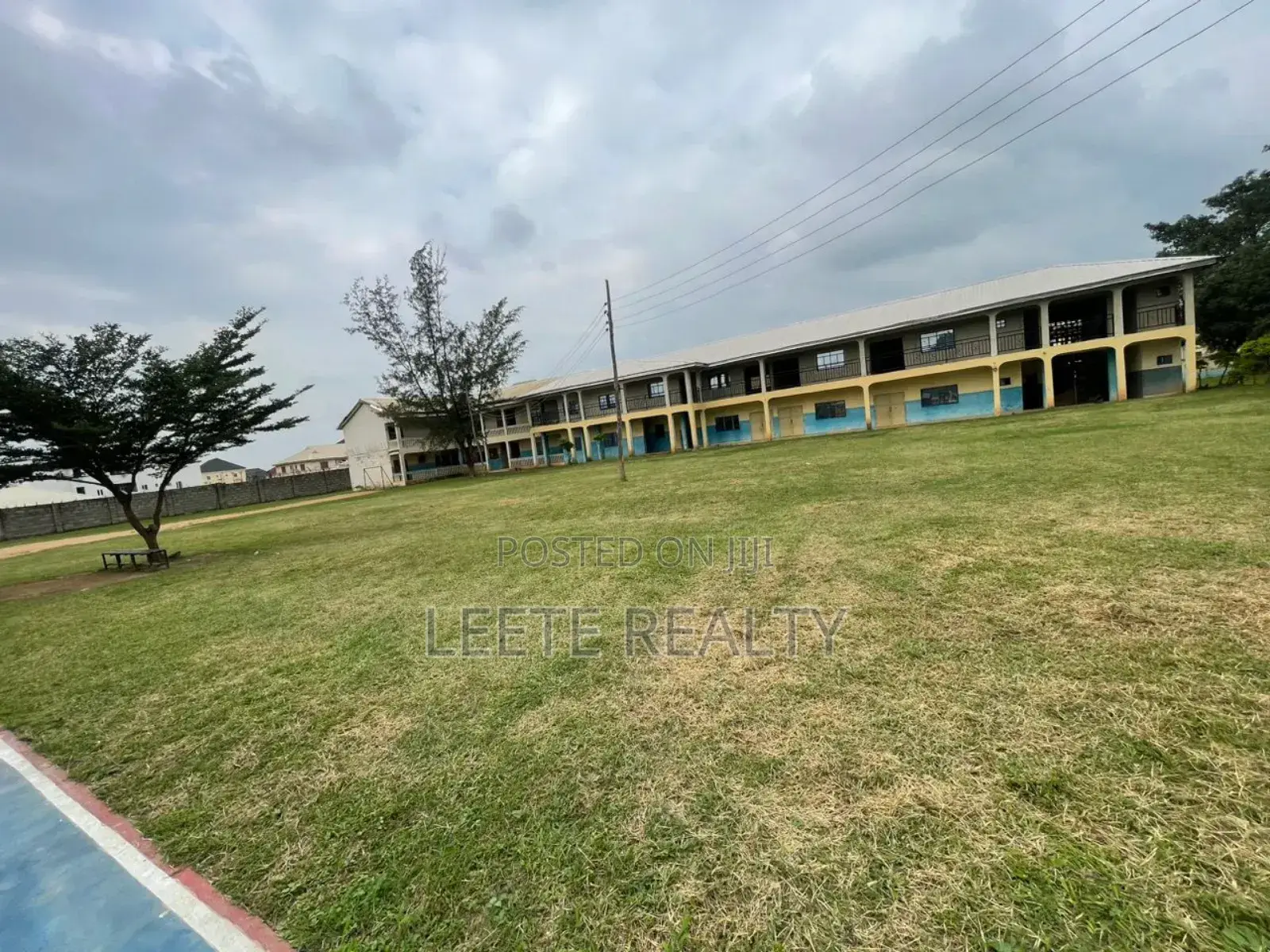15bdrm House in Kubwa for sale
