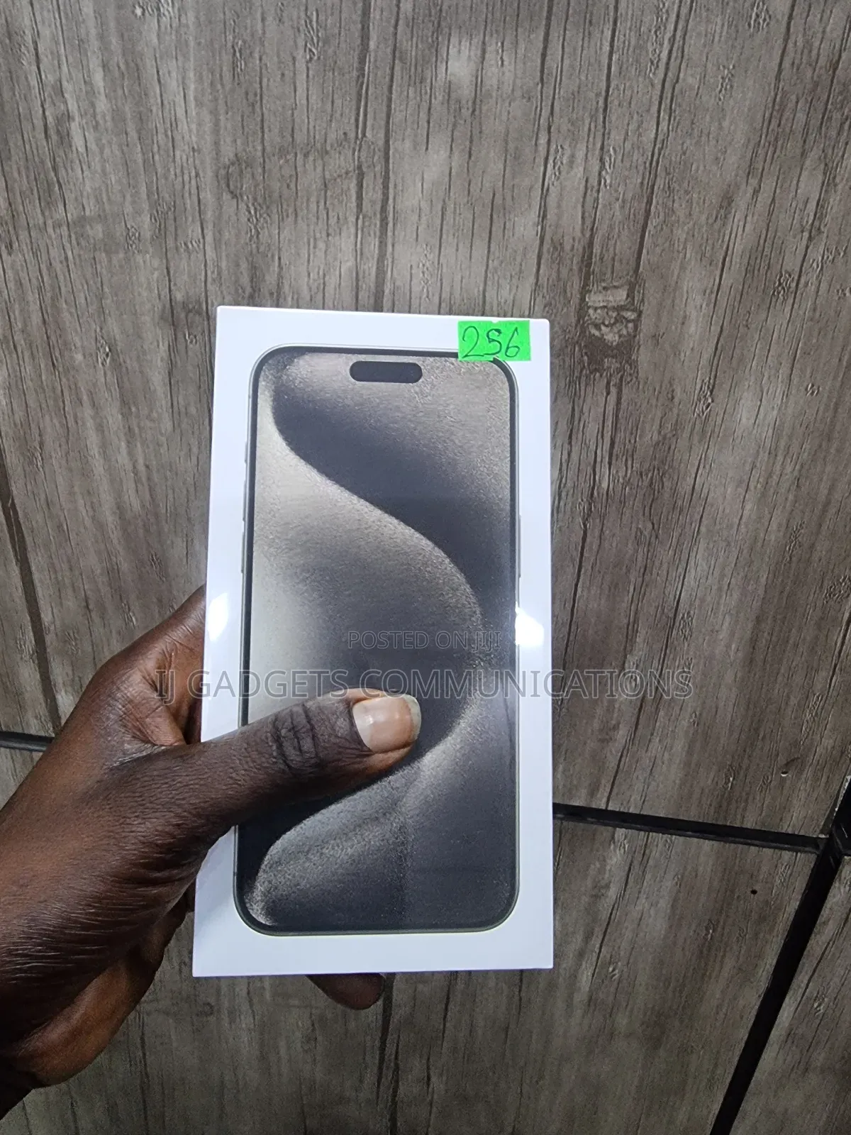 New Apple iPhone 16 Pro Max 256 GB Black