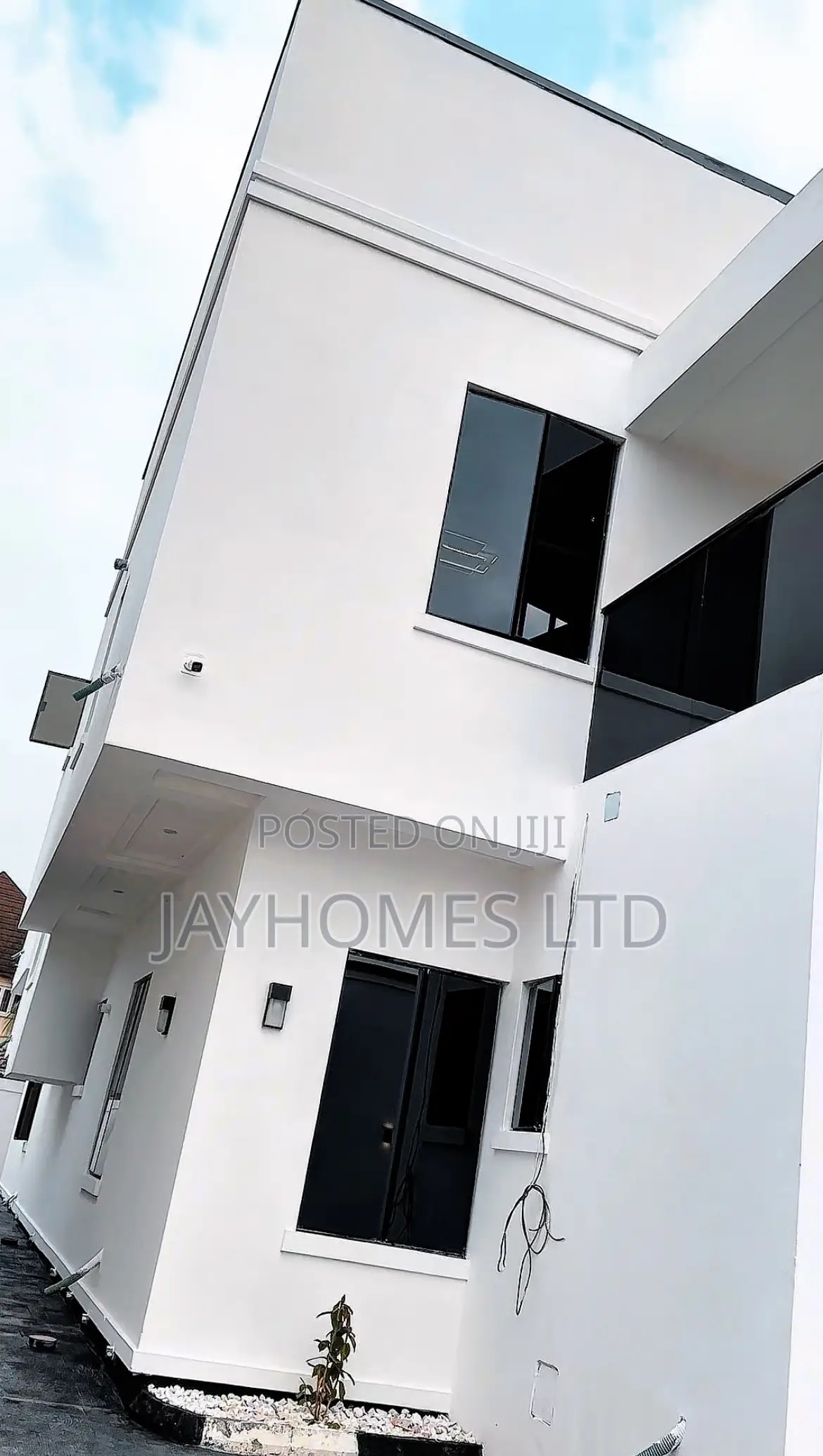 5 Bedroom Contemporary Luxury Duplex for Sale in Asaba