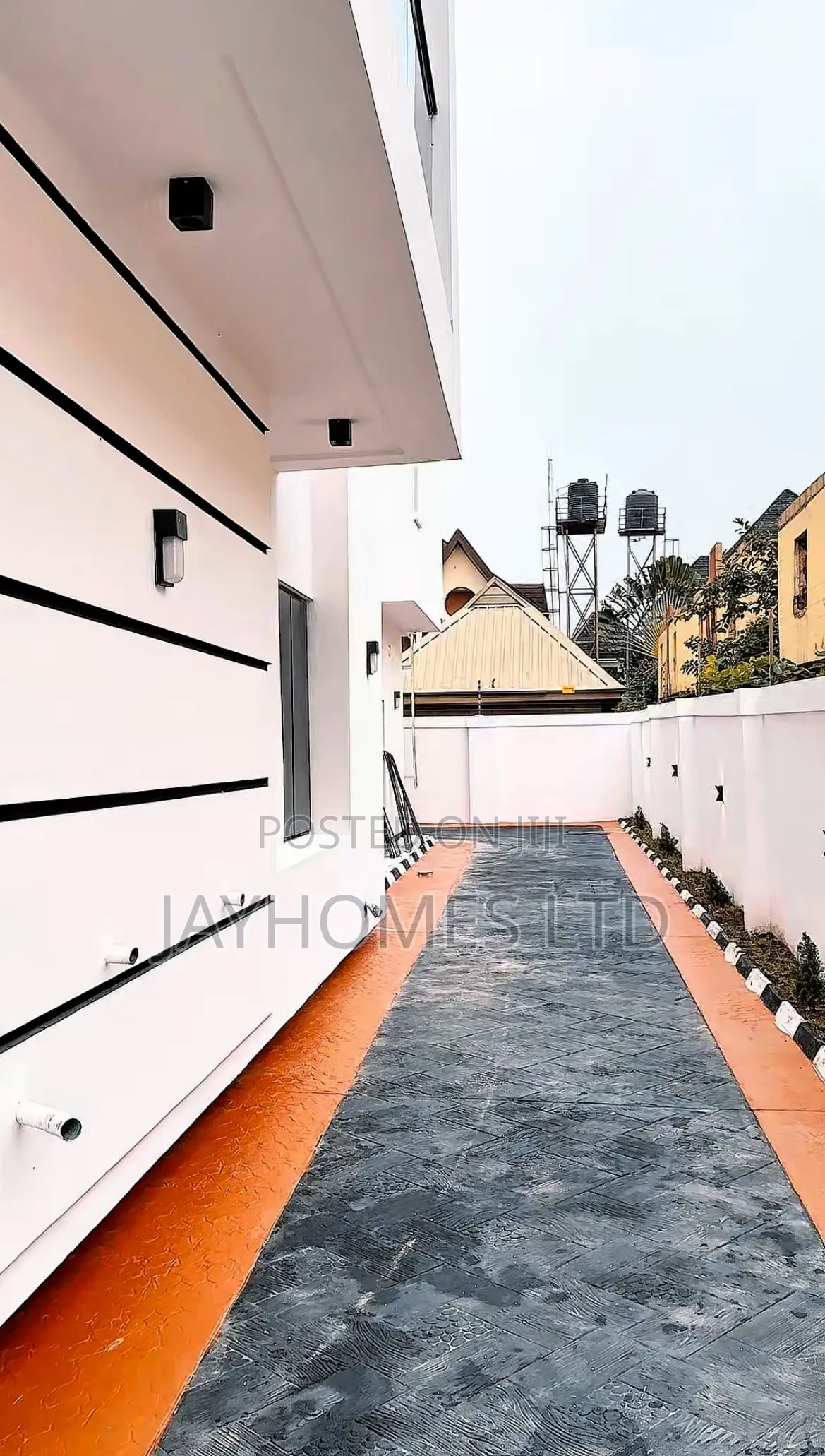 5 Bedroom Contemporary Luxury Duplex for Sale in Asaba