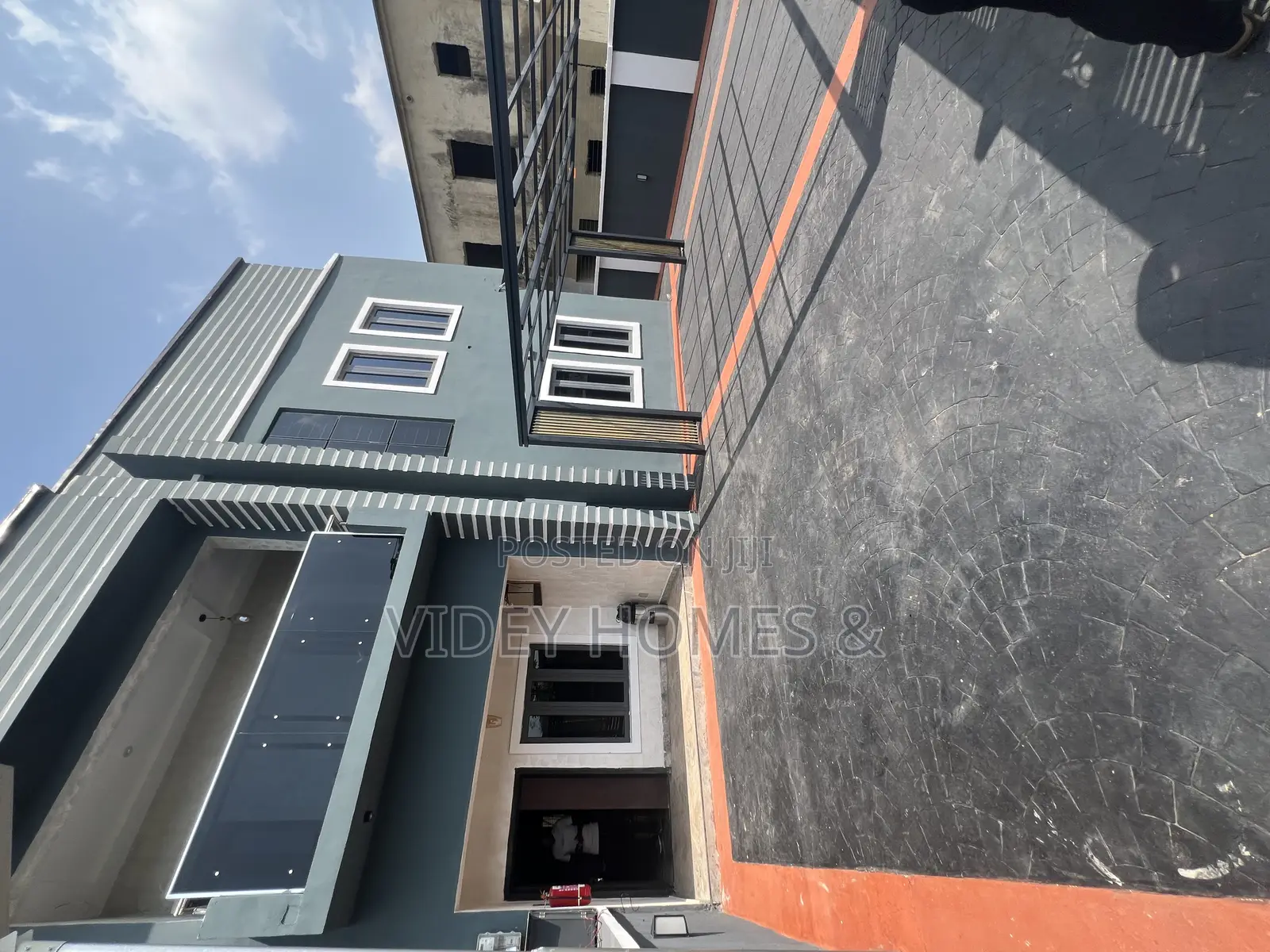 4bdrm Duplex in Golf Estate, Apo District for rent