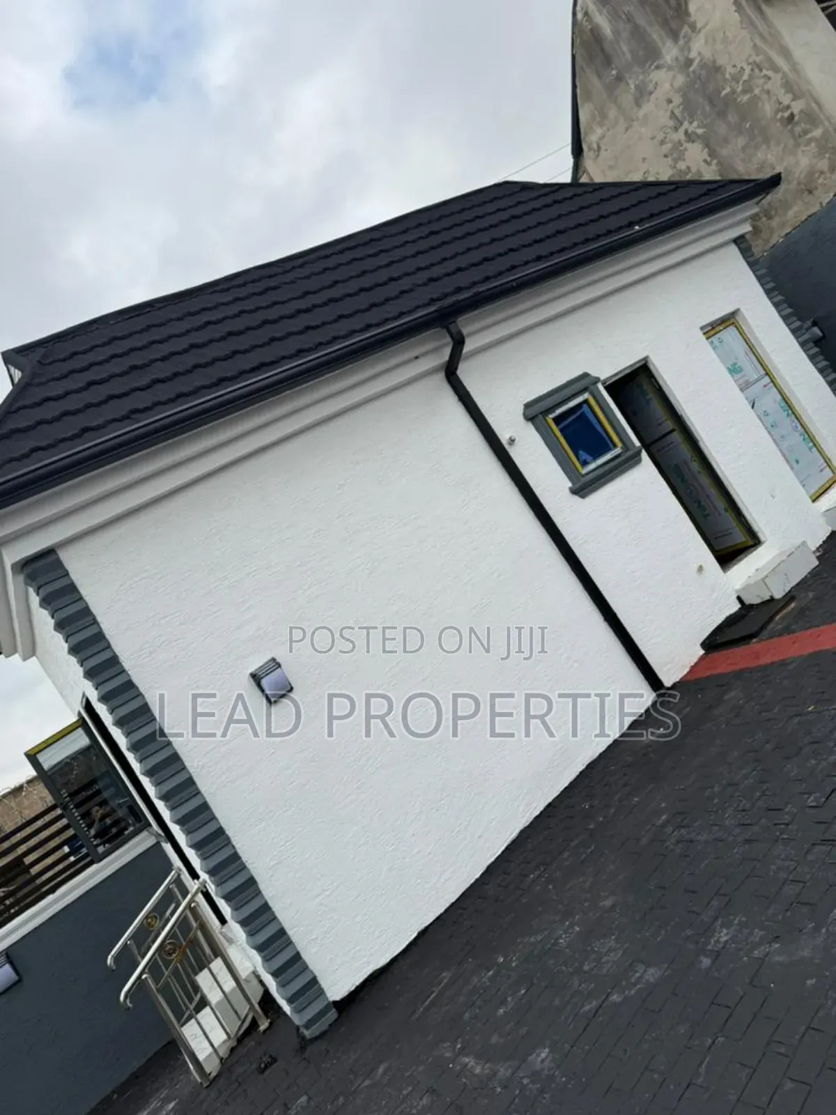 3bdrm Bungalow in Alagbaka Extension, Akure for rent