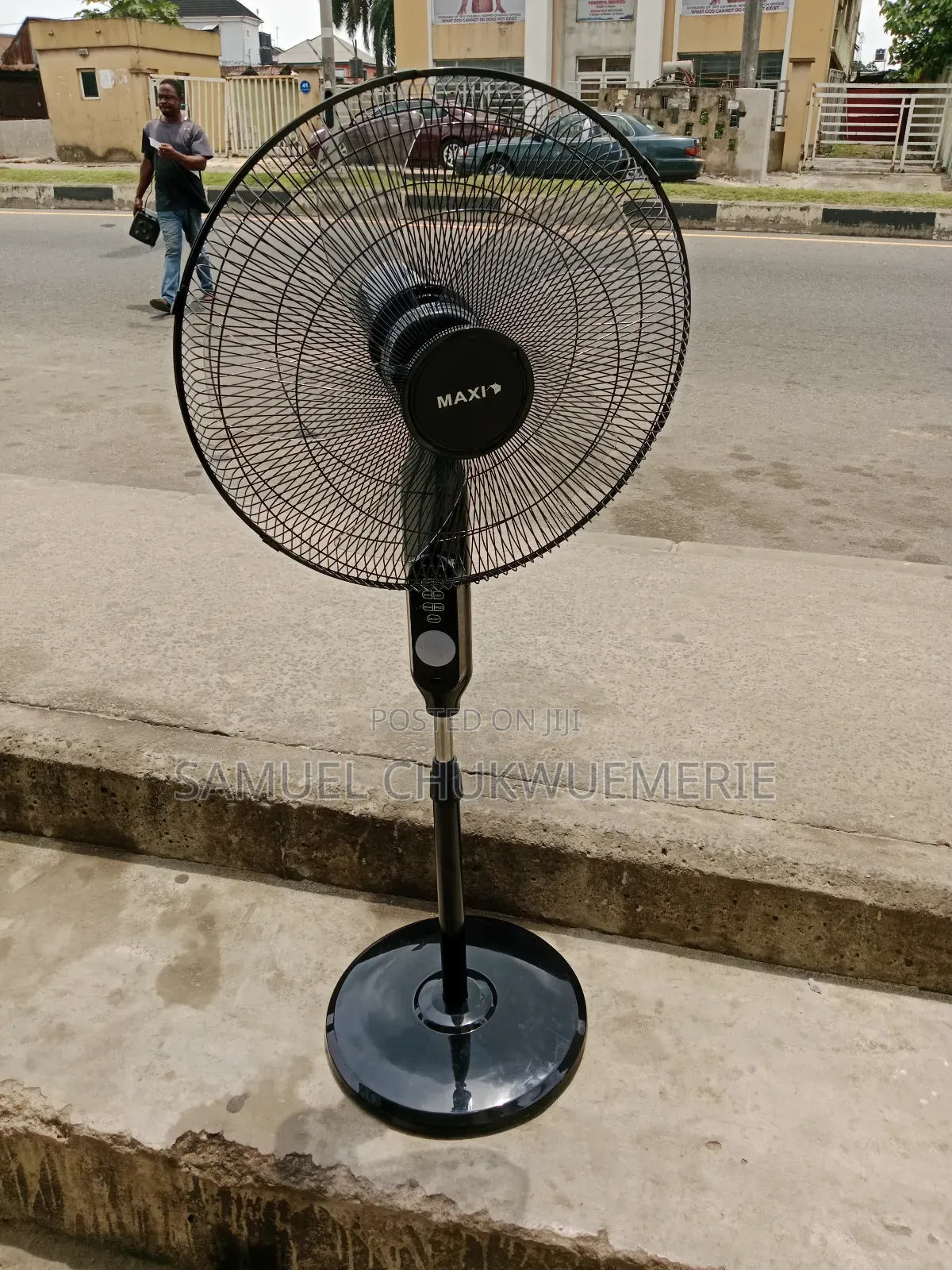 Maxi Rechargeable Fans 18"Inch Copper
