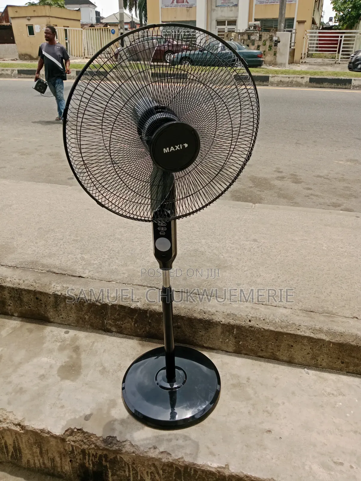 Maxi Rechargeable Fans 18"Inch Copper