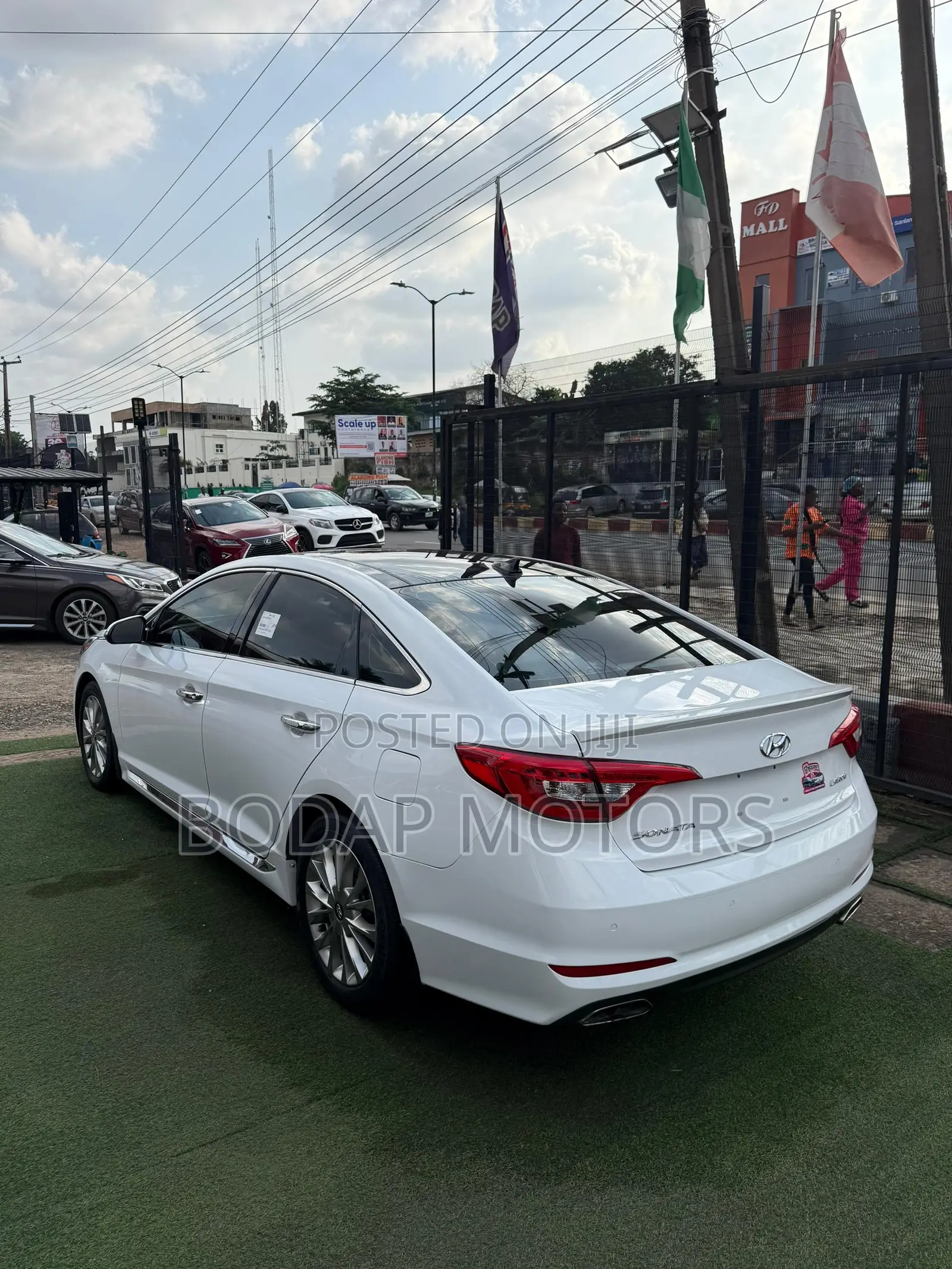 Hyundai Sonata Limited 4dr Sedan (2.4L 4cyl 6A) 2015 White