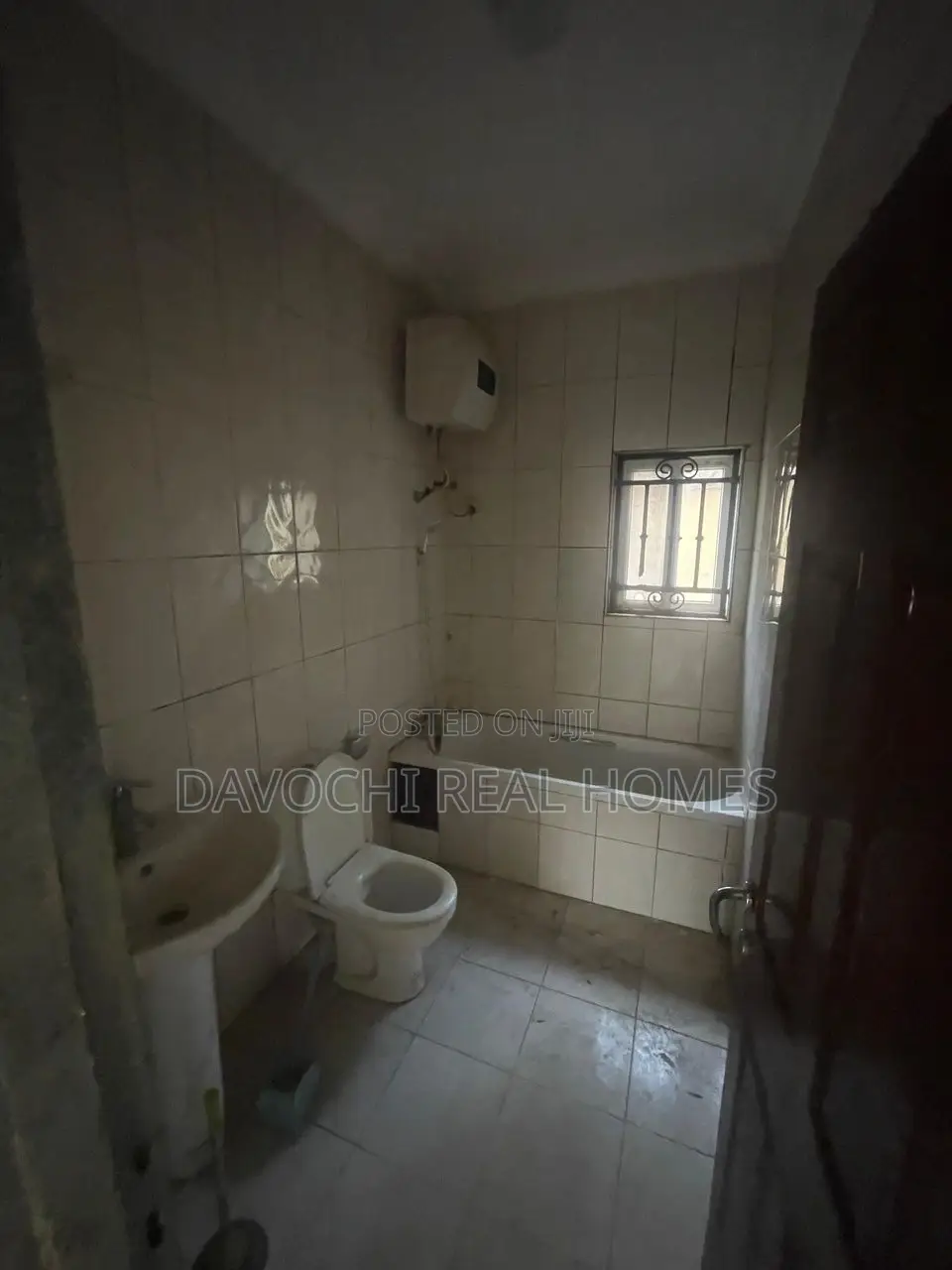 3bdrm Apartment in Mobile Road, VGC / Ajah for rent