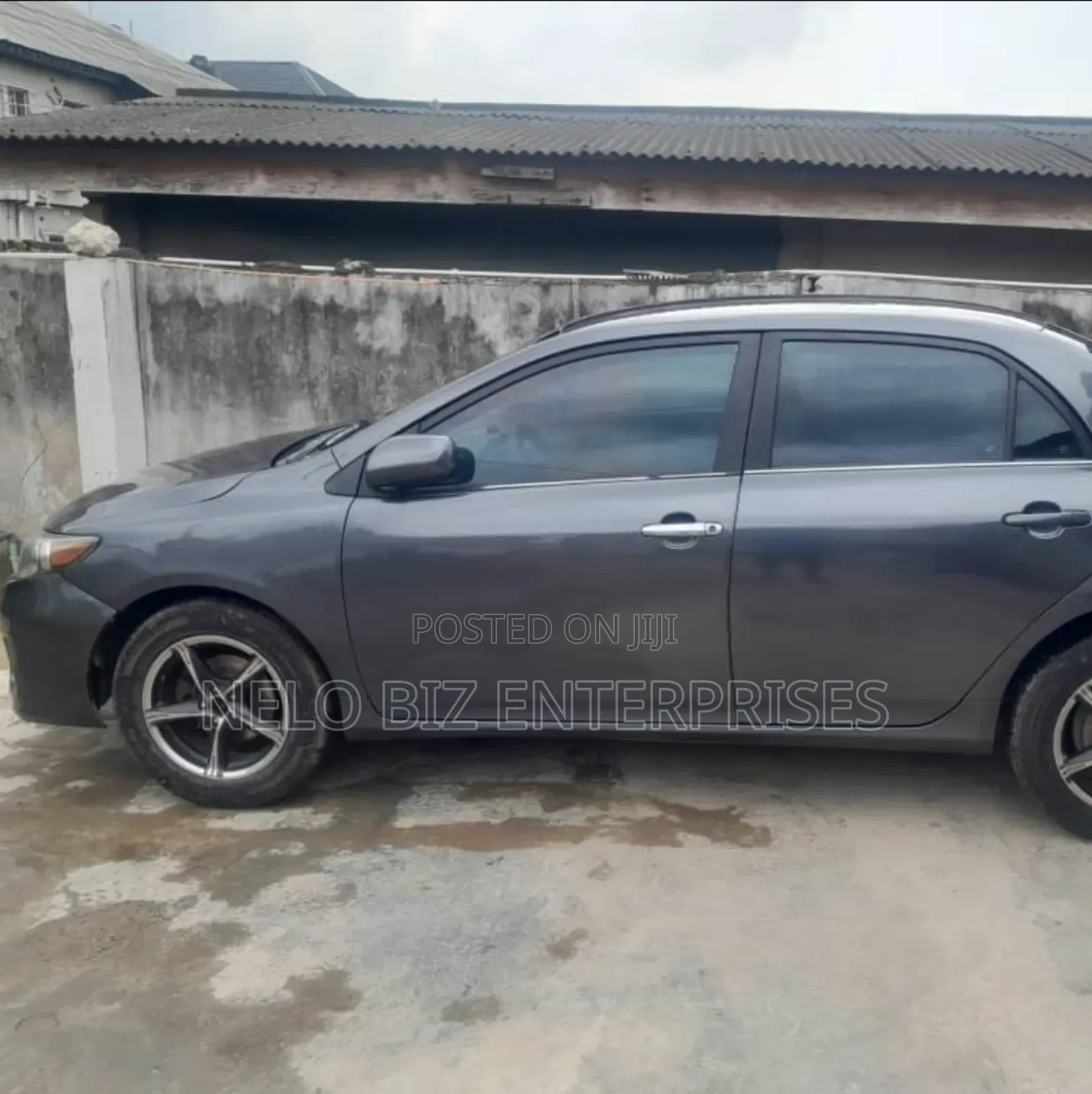 Toyota Corolla LE 4dr Sedan (1.8L 4cyl 4A) 2013 Gray