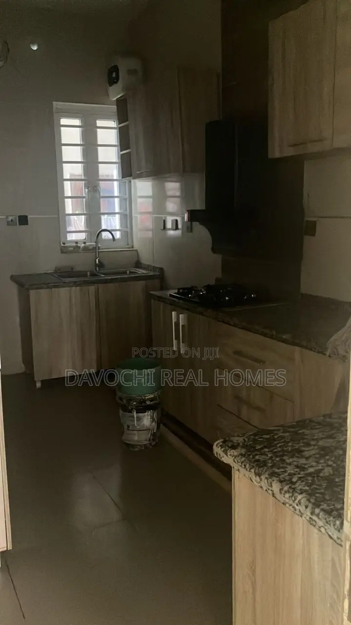 4bdrm Duplex in Harris Drive, Vgc, Ikota for rent