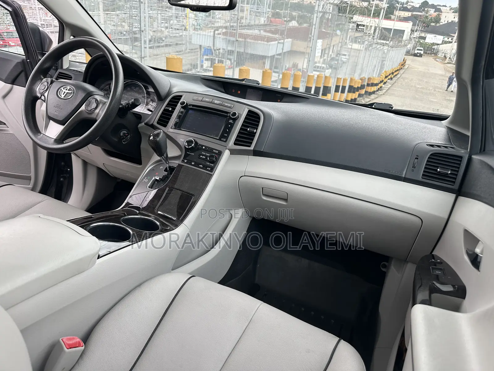 Toyota Venza LE AWD V6 2013 Gray