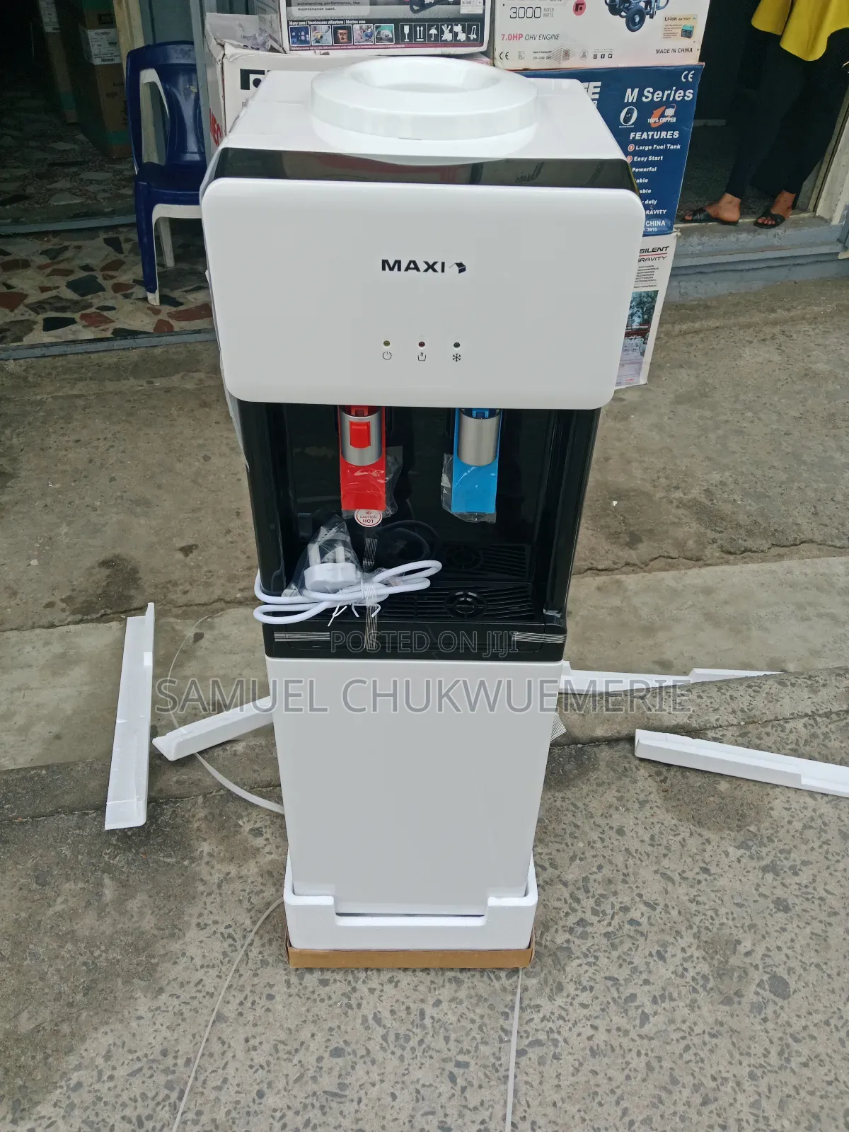 Maxi Water Dispenser With Fridge
