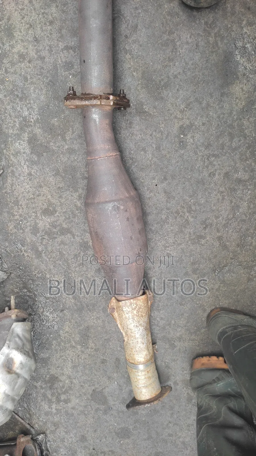 Center Catalyst For Nissan X-trail 2005-2008 Model