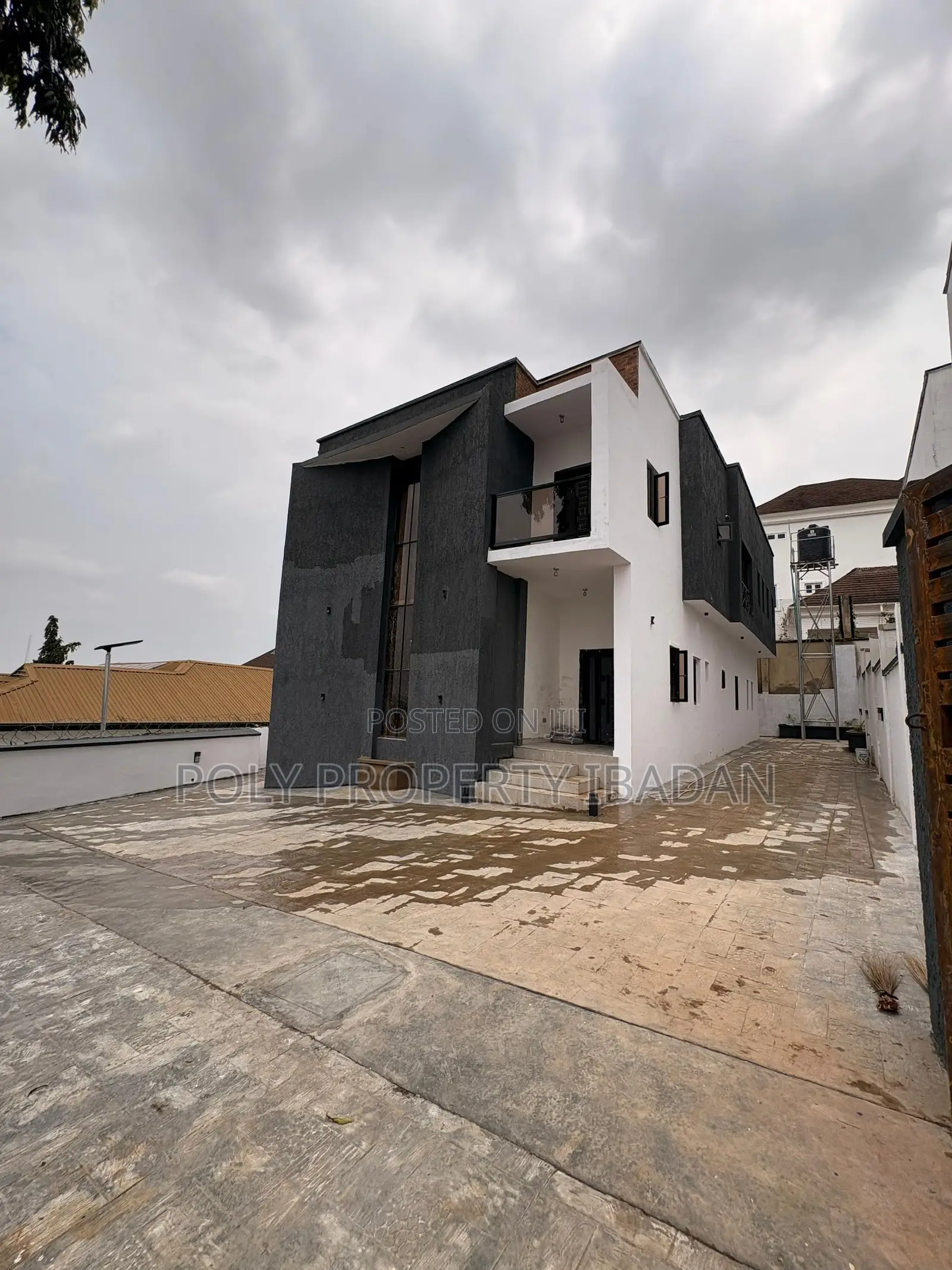 4bdrm Duplex in Alalubosa Gra, Ibadan for sale