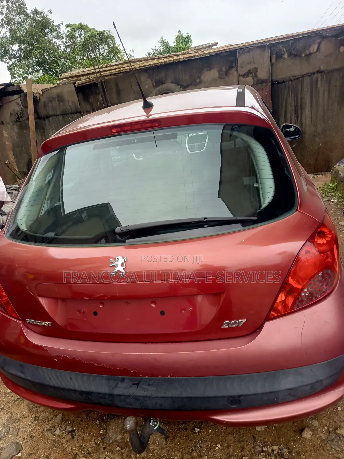 Peugeot 207 2011 Red