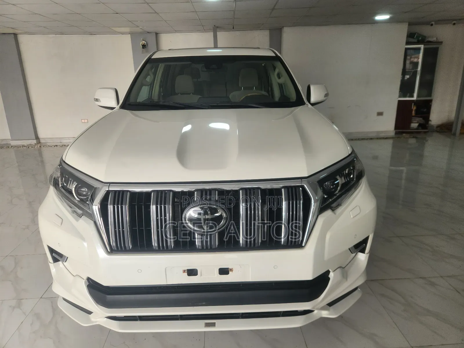 Toyota Land Cruiser Prado 2023 White